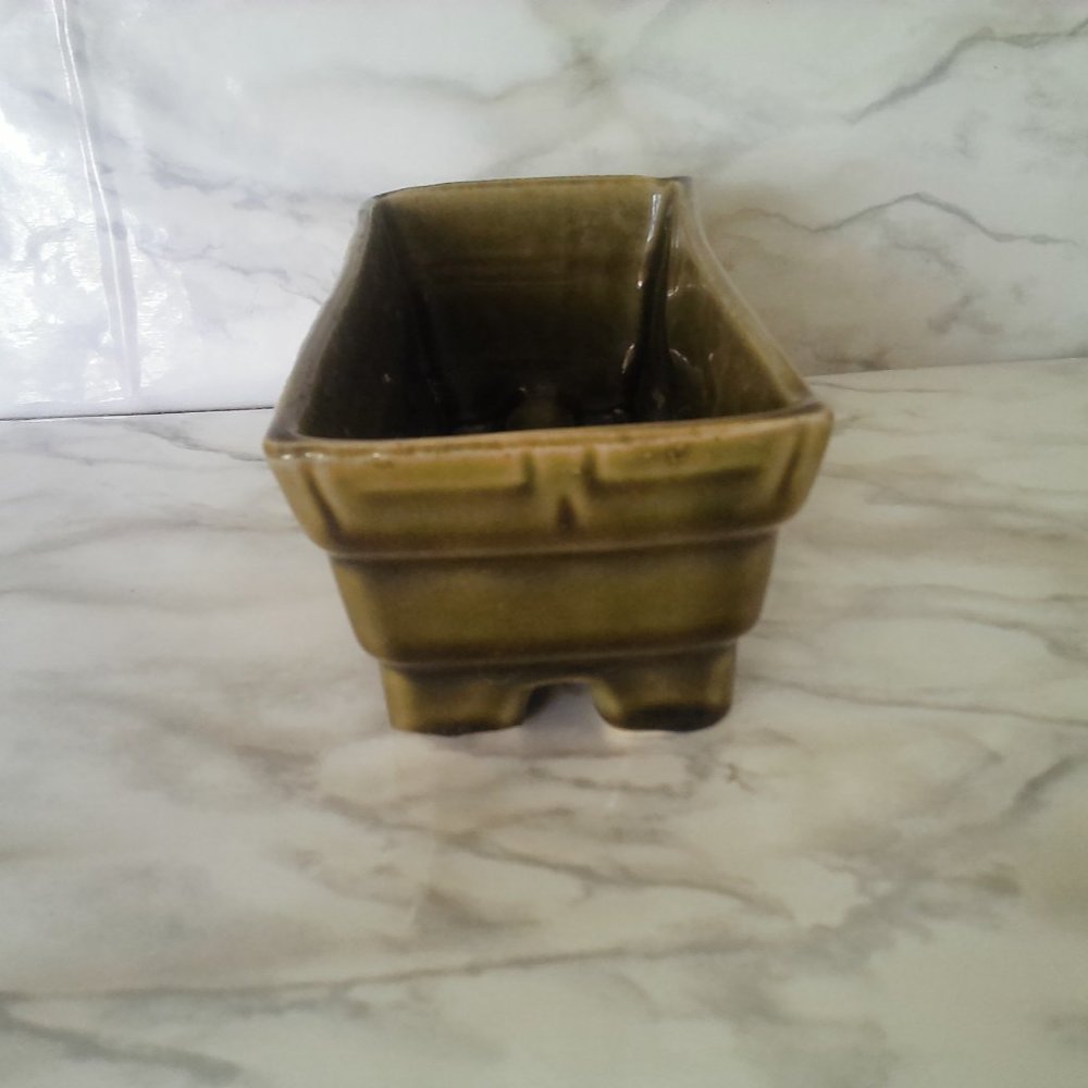CERAMIC GREEN GLAZED PLANTER - Picture 3 of 6